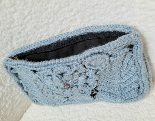 212-Trouse grise crochet irlandais