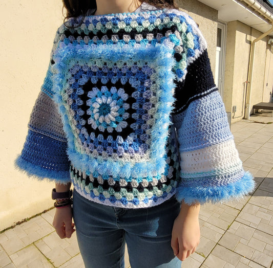 105-Pull Granny "Bleu Clair"